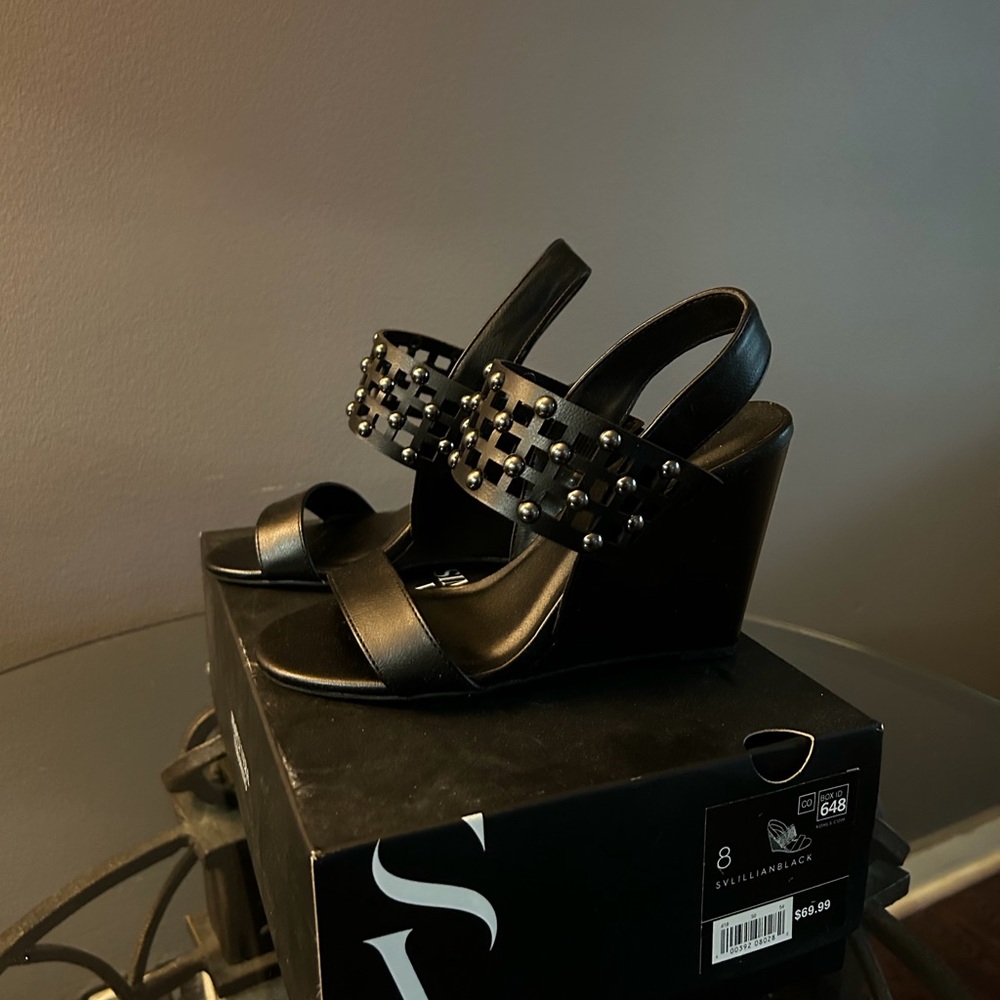 Simply Vera Vera Wang Black Wedges